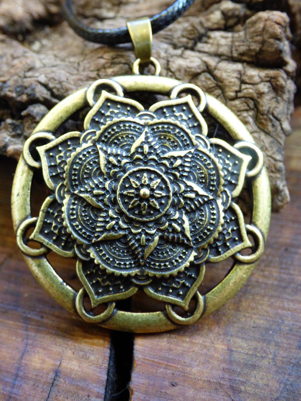 Mandala Flower Star Amulet Necklace (4) Antique Bronze ~Tibet ~HIPPIE ~GOA ~Boho ~Tibet ~Ethno ~Nature ~Esoteric ~Ethnic ~Indian