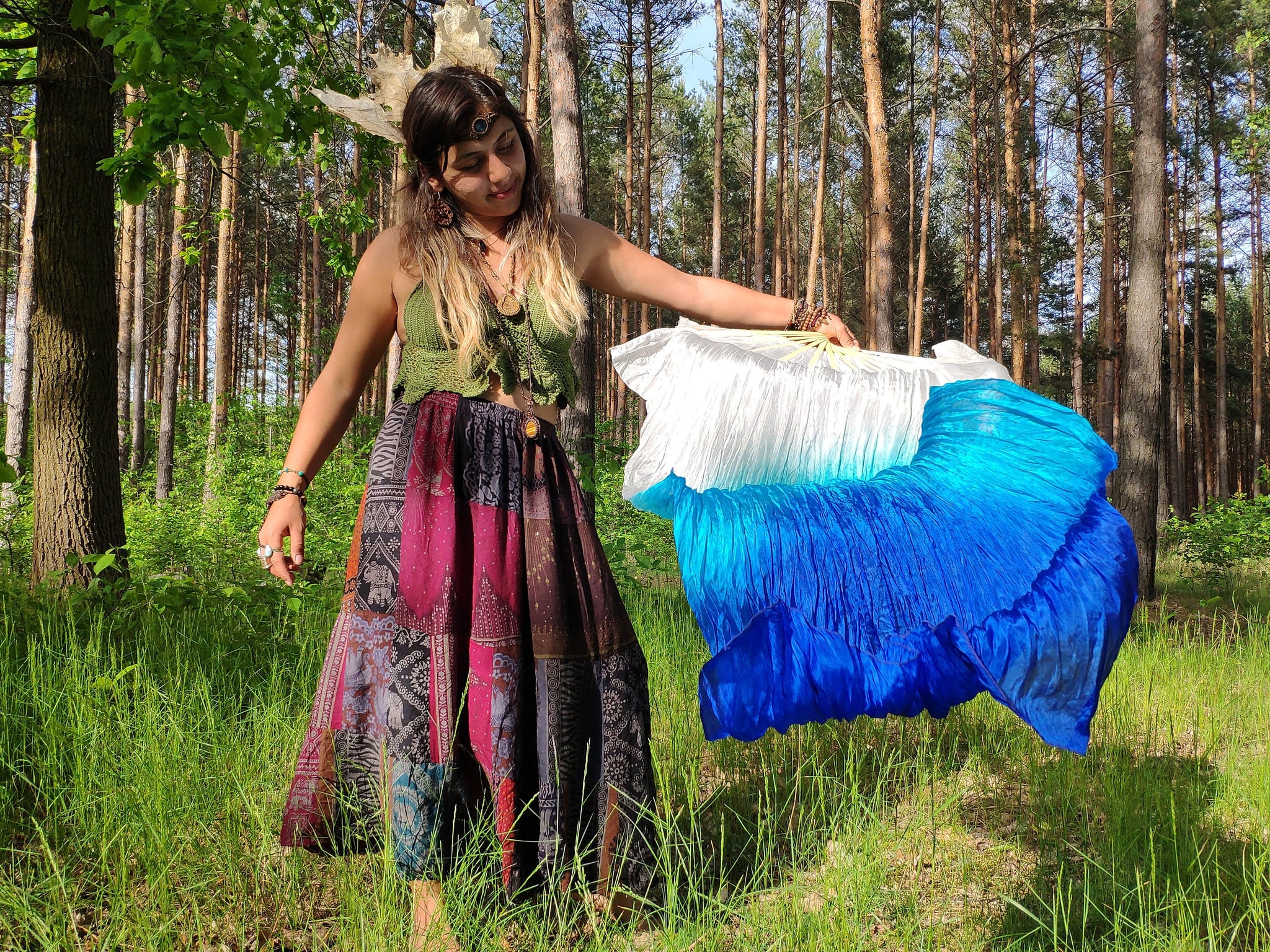 Silk Fan ~ Hellblau Dunkelblau Lila / Violett Fächer Seide Tanzen Kostüm Performance Musik Festival Party Schwarzlicht Sommer GOA Hippie Geschenk