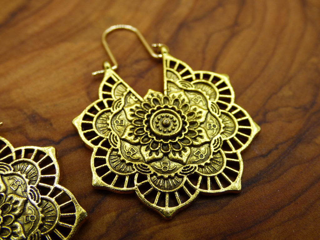 Mandala Blume ~ Ohrringe Gold oder Silber ~Goa ~Hippie ~Vintage ~Indien ~Boho ~Ethno ~Sonne