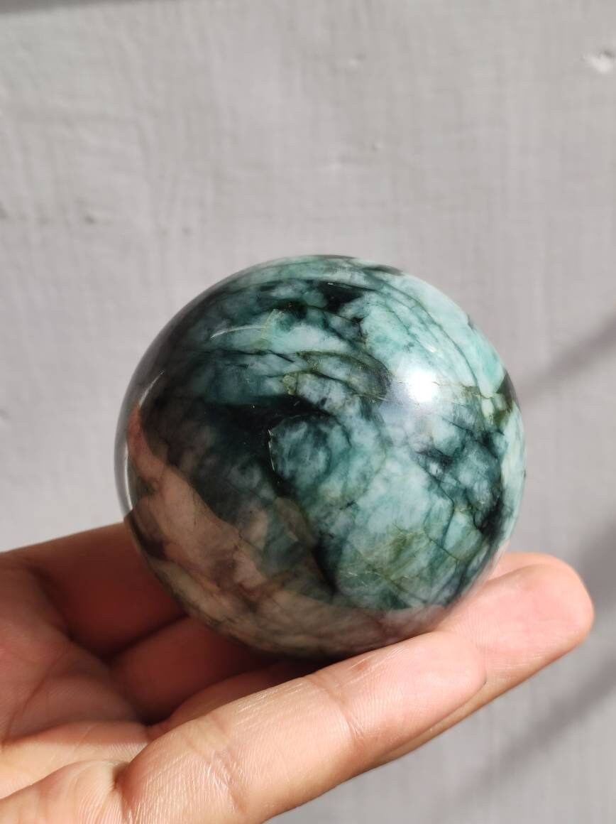 Smaragd / Emerald ~ Sphere ~ Magische Edelstein Deko ~Kugel Rund Ball groß ~Crystal ~HIPPIE ~GOA ~Heilstein ~Naturschatz grün Natur - Art of Nature Berlin